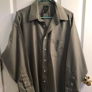 Men’s dress shirt by Jos A Banks